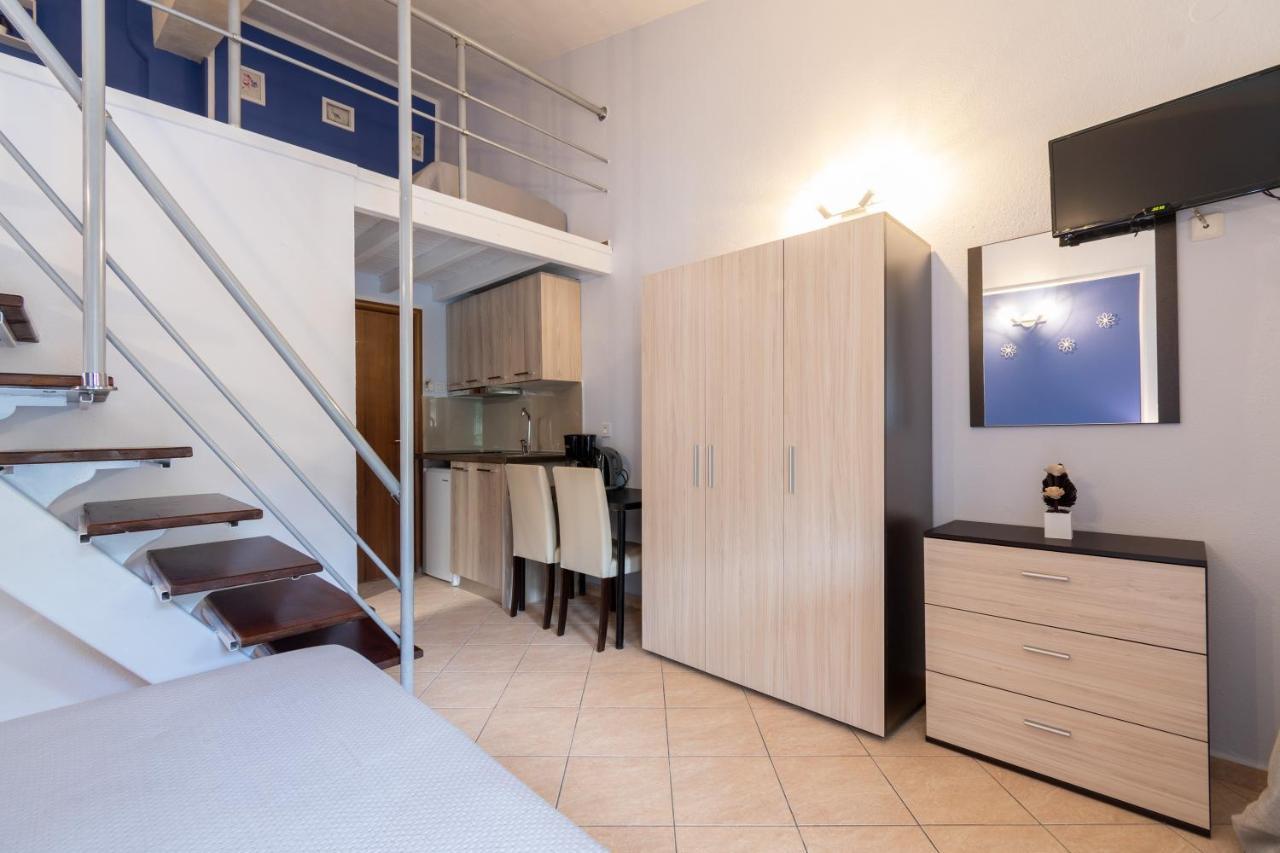 Studios Diogenis Porto Koufo Exteriör bild