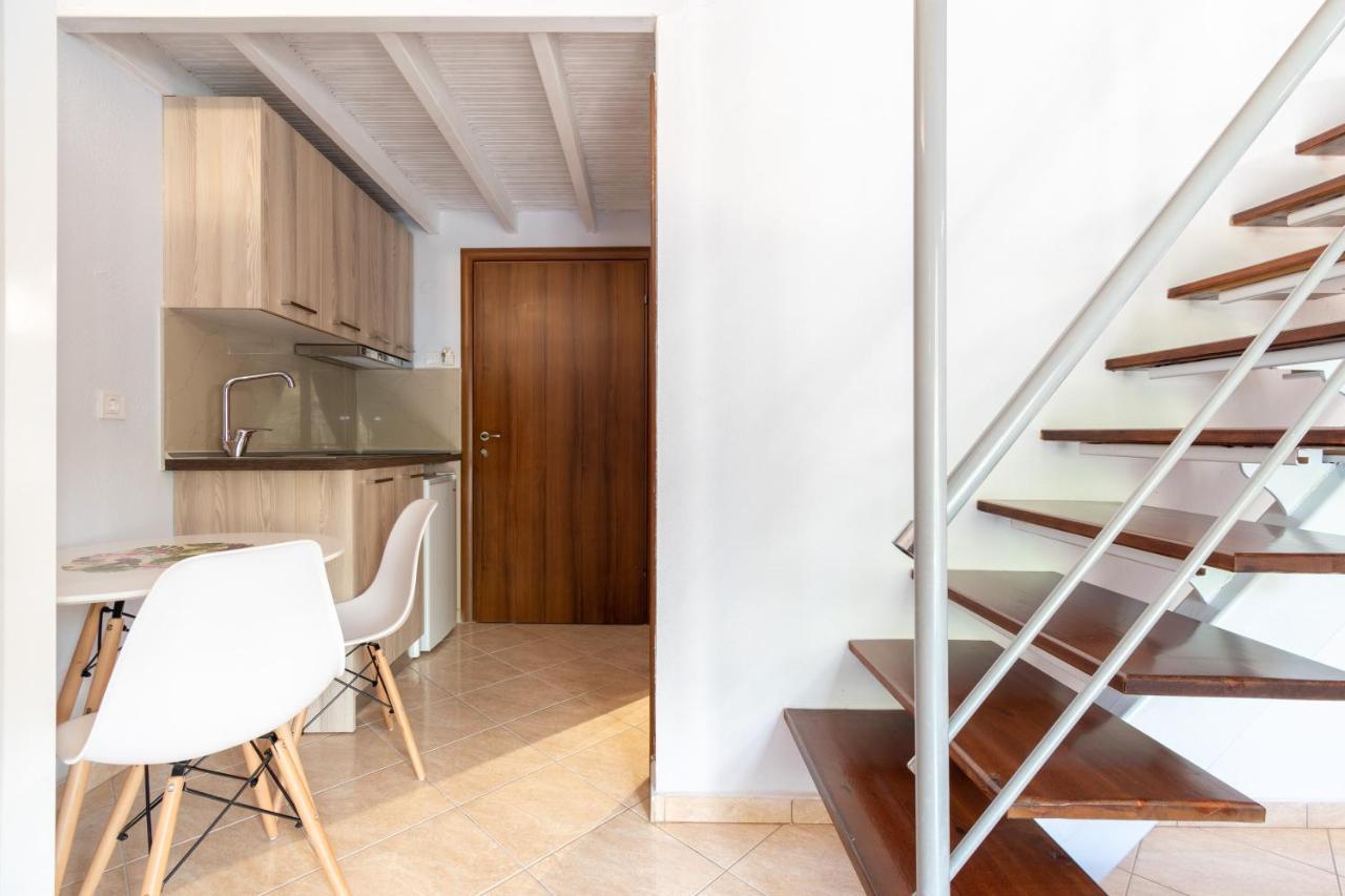 Studios Diogenis Porto Koufo Exteriör bild