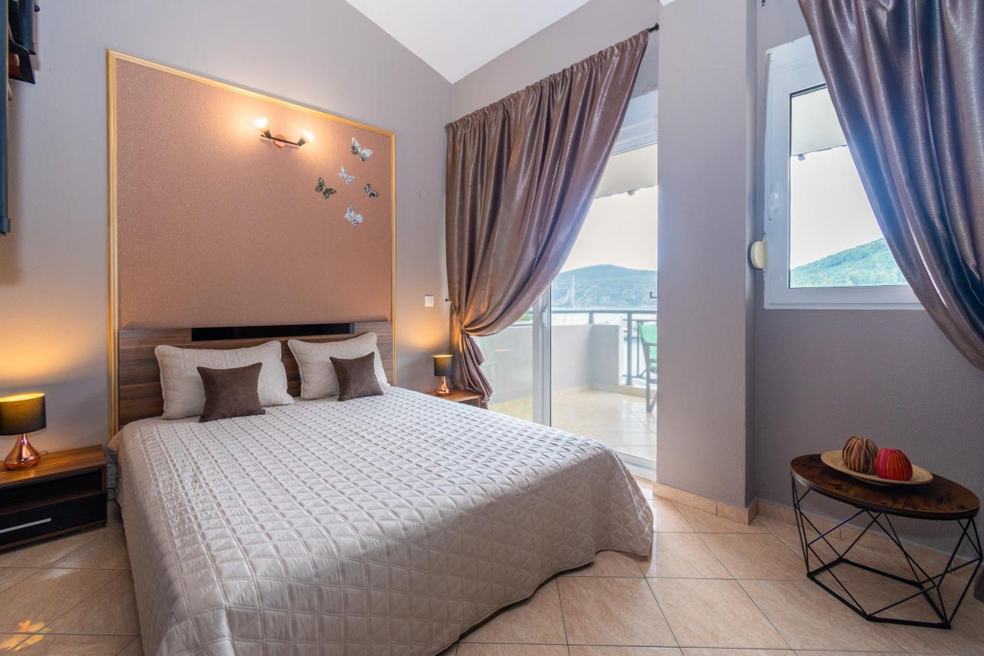 Studios Diogenis Porto Koufo Exteriör bild